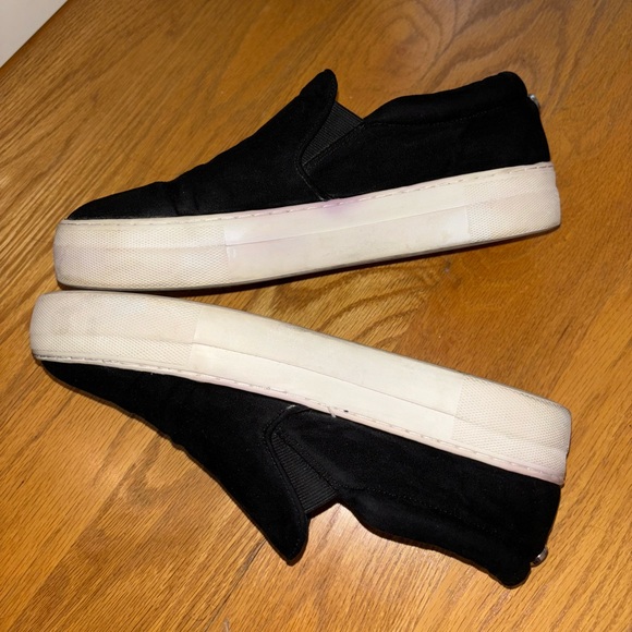 Steve Maddens black suede sneakers - Picture 5 of 6